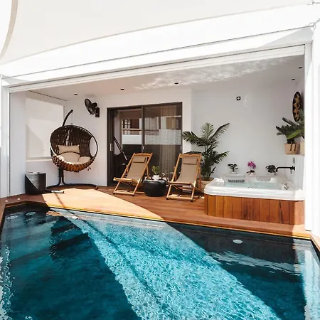 Апартаменты Legato With Private Pool Naxos City