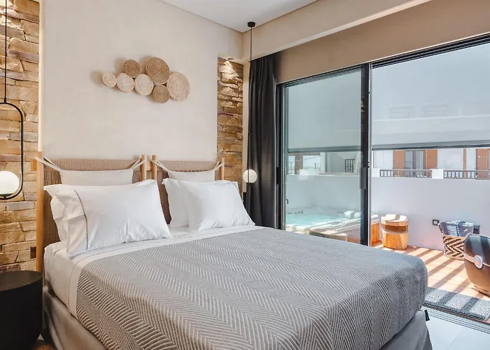 Legato With Private Pool דירה *