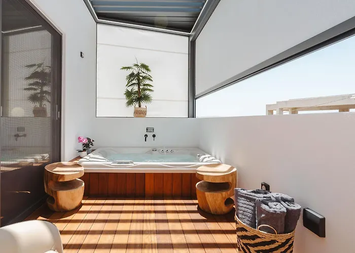 Legato With Private Pool דירה