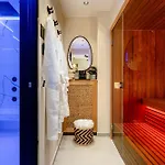Legato With Private Pool Apartment