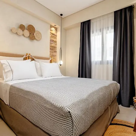 Legato With Private Pool Apartment Naxos City