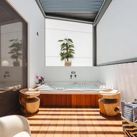 Legato With Private Pool Apartment Naxos City