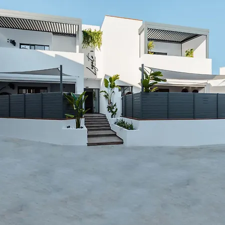 Апартаменты Legato With Private Pool Naxos City