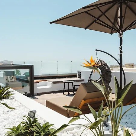 Legato With Private Pool Apartment